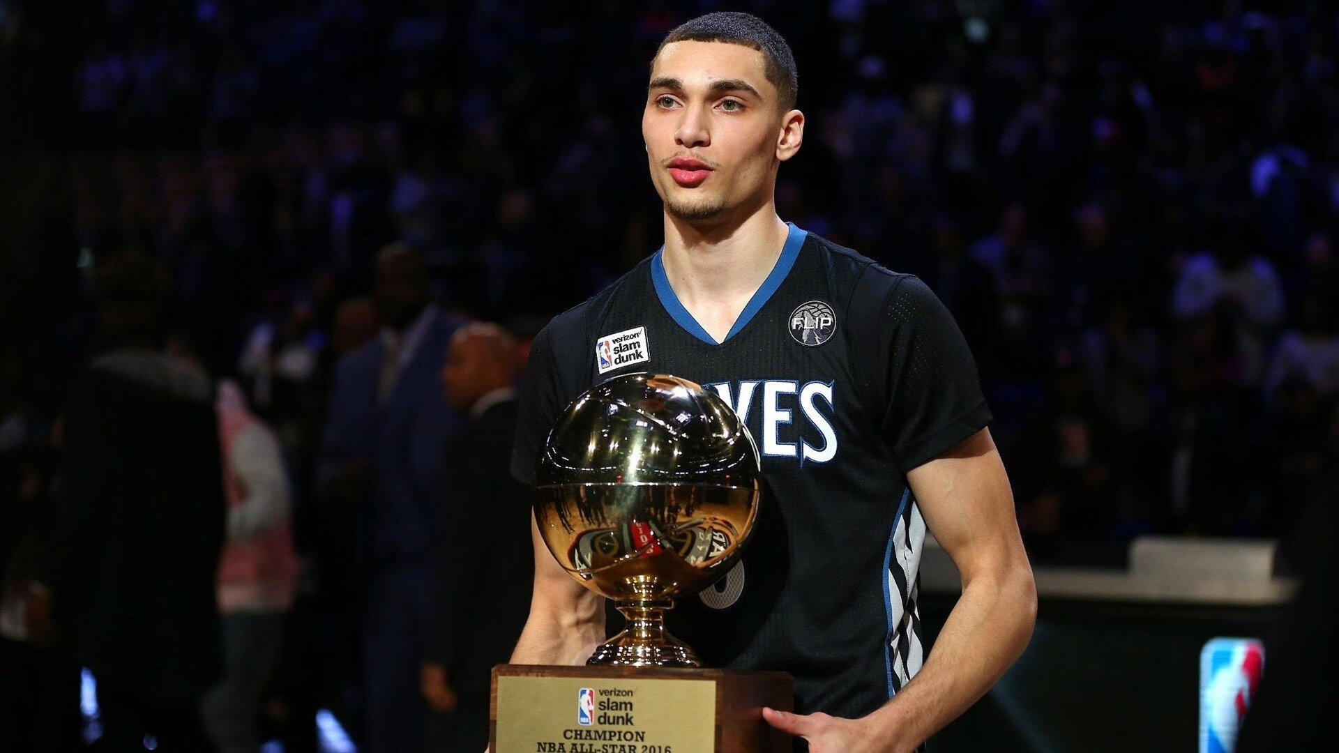 冰火交锋,吉林险胜魔术之夜,哈登统治全场的启示